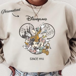 Disneyland sweatshirt, Vintage, Disney sweatshirt, Disney shirts, Disneyland Sweatshirts, Disney Shirt Vintage Sweatshirt, disneyworldshirts