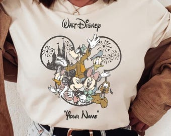 Aangepaste naam Disney-shirts, Disneyworld bijpassende familieshirts, Disney Trip-shirts, Disneyland-shirt, Disneyworld-shirt aangepaste naam,