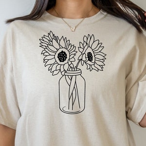 Wildflower Tshirt, Wild Flowers Shirt,Ladies Shirts,Best Friend Gift, Floral Tshirt, Flower Shirt,Gift for Women,Aesthetic Wild Flower Shirt