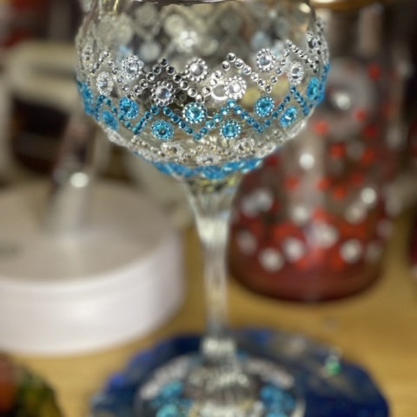 Beautiful Jeweled Wine Glasses - Twisted Stem Burgundy-Style !