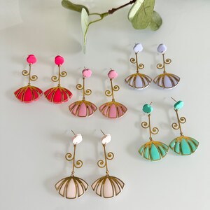 Lotus charm clay earrings| Clay earrings| summer colors| dangle earrings| elegant earrigns| unique gift for her| gold charm| trendy