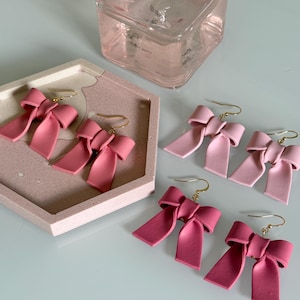 Clara Bow| cute bow earrings| pink bow earrings| clay earrings| handmade bow| coquette| springtime earrings| pretty earrings| gift for her