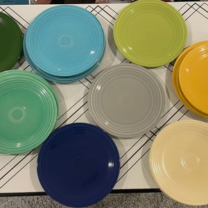 Vintage Fiestaware 9.5” or 10.25” Plates, Pre-1973 Colors