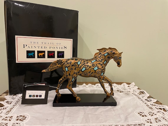 The Trail of Painted Ponies, Dances With Hooves, Item No. 1539
