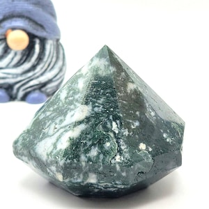 Moss Agate Diamond Carving: Manifestation Pyramid Crystal