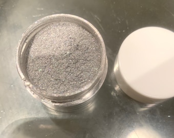 Rozświetlacz Silver Sparkle, naturalna ochrona przed podrażnieniami