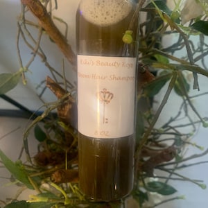Neem-haarshampoo. Stimulerende shampoo. Hoofdhuidbehandeling. Hoofdhuidirritatie, jeukende hoofdhuid, droge hoofdhuid, roos, psoriasis. Haargroeishampoo.