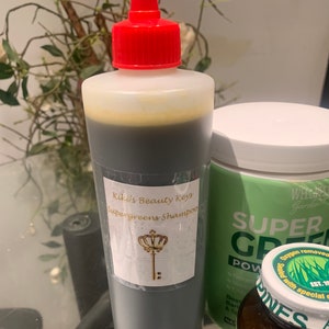 Supergrünes Shampoo. Moringa. Weizengras. Spirulina. Haar Vitamine. Haarwachstum Shampoo. Shampoo für empfindliche Kopfhaut. Reinigen Sie die Kopfhaut.