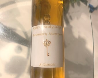 Shampoo rinfrescante al rosmarino. Deterge e purifica in profondità il cuoio capelluto. Prodotto per la crescita dei capelli. Ingredienti biologici completamente naturali!