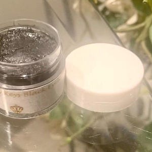 Black Waterproof Eyeliner In A Pot. Natural & Organic Eyeliner. Pigmented Eyeliner. Smudge Free Eyeliner. Natural Makeup.