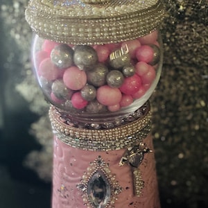 Glam gumball machine decor