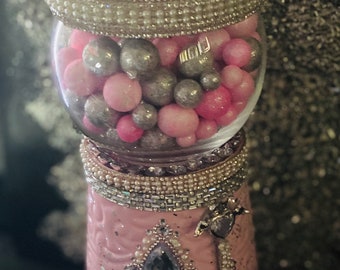 Glam gumball machine decor