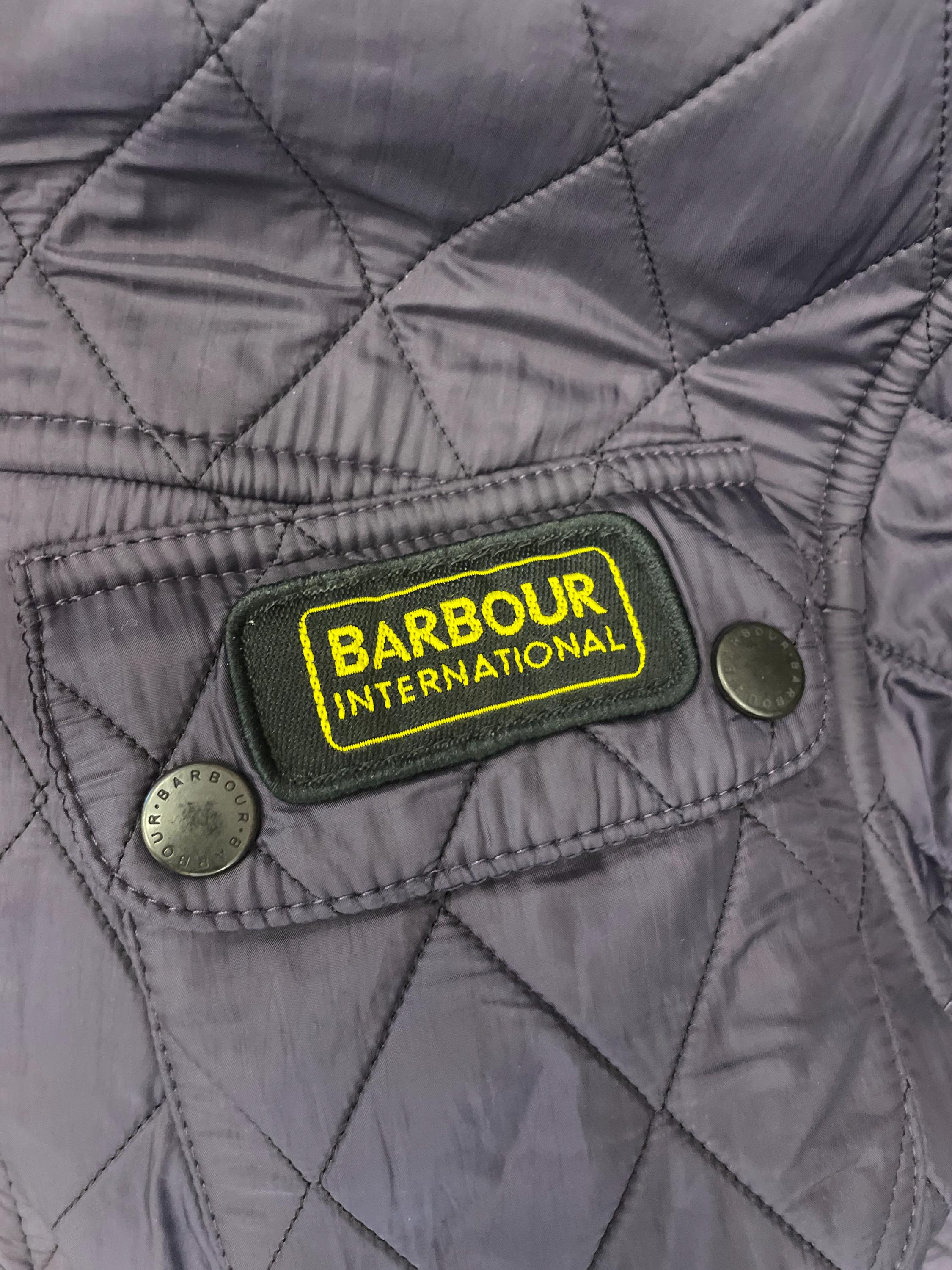 サリ Barbour leather international M Barbour leather international M ブラウン 赤茶