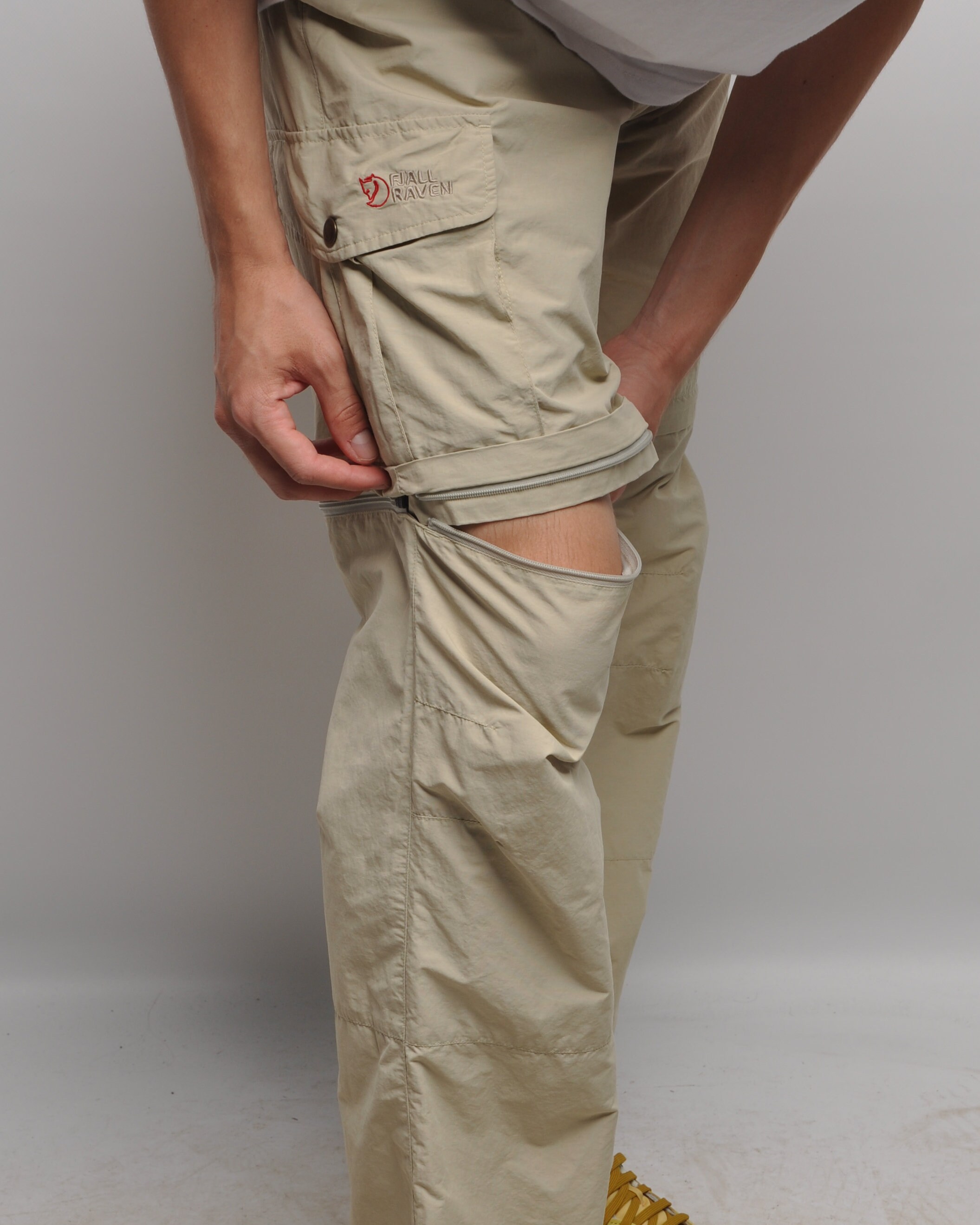 FJALLRAVEN Transformer Cargo Pants Shorts Beige Women's Outdoor