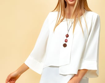 Layered Top With 3/4 Sleeves in White with Necklace