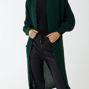 Oversized Long Sleeves Midi Knitted Cardigan with Pocket Details in Bottle Green