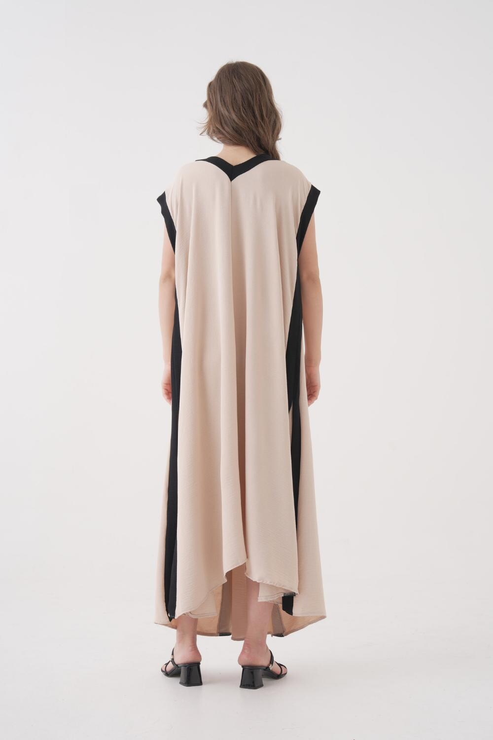 Zara Green Polka Dot Maxi Dress Navy And White Summer Dress Beige Black Colorblock Maxi Dress Zara Green Polka Dot Maxi Dress Navy And White Summer Dress Beige Black Colorblock Maxi Dress