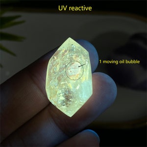 Natural UV Reactive Petroleum Quartz Point，1 moving bubble，Polished Enhydro Petroleum Quartz DT，Enhydro Crystal Point , 7.5g，A765i