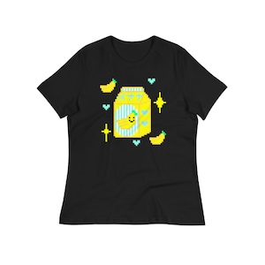 Camiseta feminina descontraída com caixa de leite e banana japonesa pixel art de 8 bits