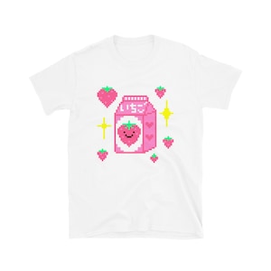 ユニセックス 8ビットピクセル 日本のいちごミルクカートン 半袖Tシャツ