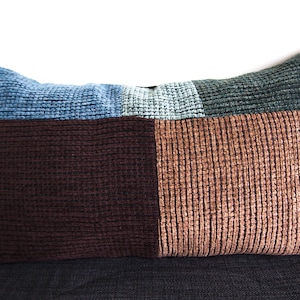 Housse de coussin rectangulaire en patchwork recyclé, 11 x 17 pouces, coussin décoratif fait main, décoration de salon respectueuse de l'environnement