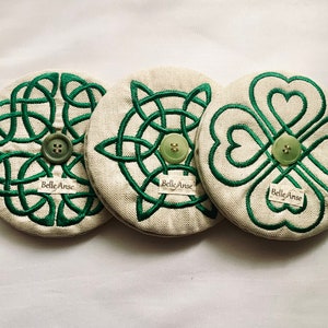 Portatarjetas bordado / Lino verde Nudo celta irlandés / Mano amiga / Regalo para mujeres y hombres / Regalo para personas mayores Día de la madre Día del padre