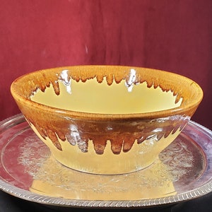 Retro Watt Orchard Ware Drip Glaze Pottery Bowl - Brown & Yellow