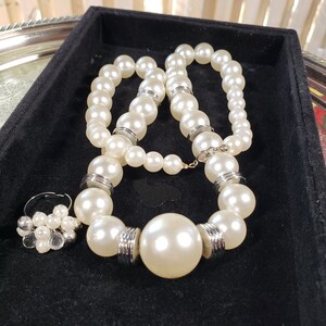 Vintage 11 in Pearl Bauble and Disc Necklace With Adjustable Ring  - Vintage Necklace, Retro Ring, Retro Necklace