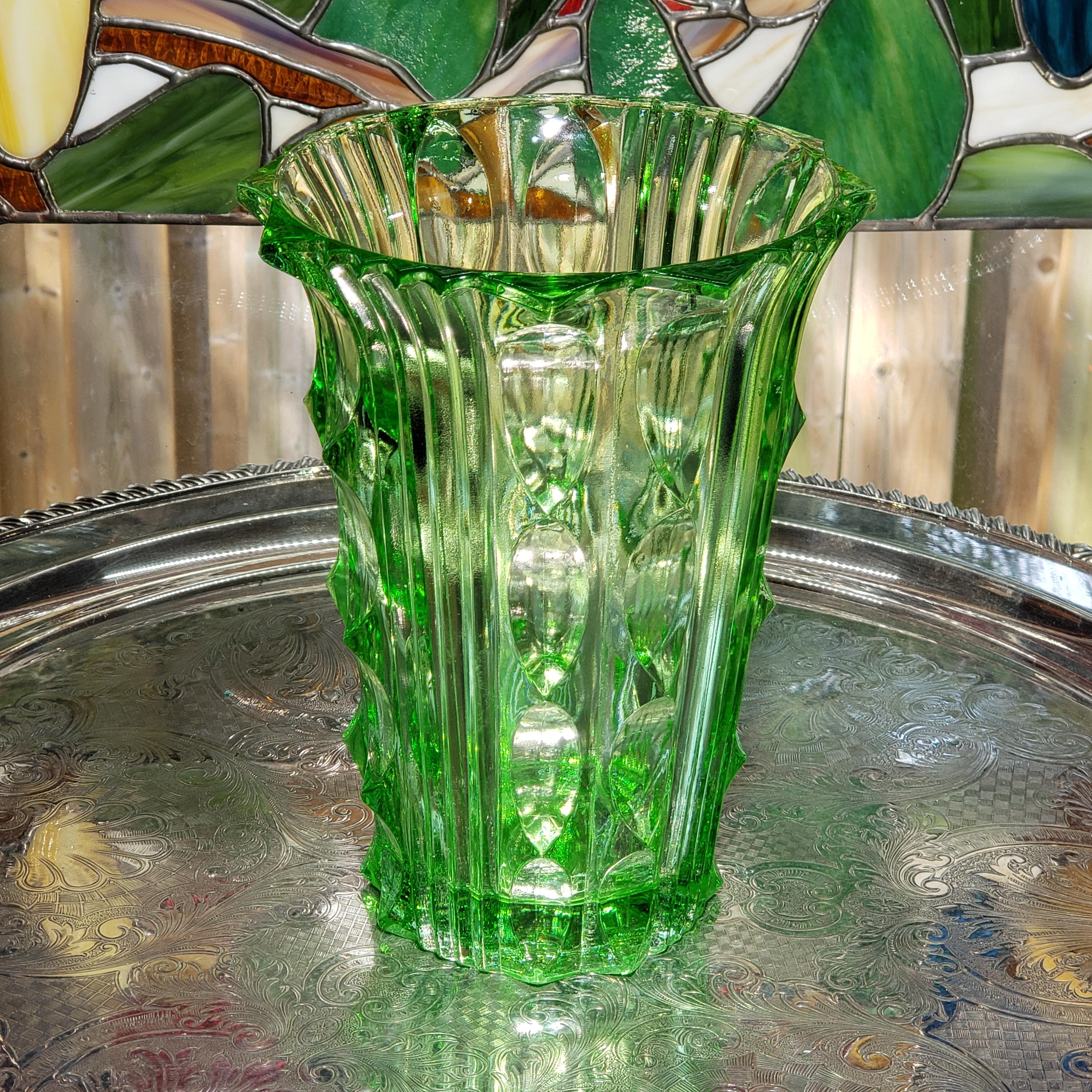 English 1930s Vase - Etsy Canada