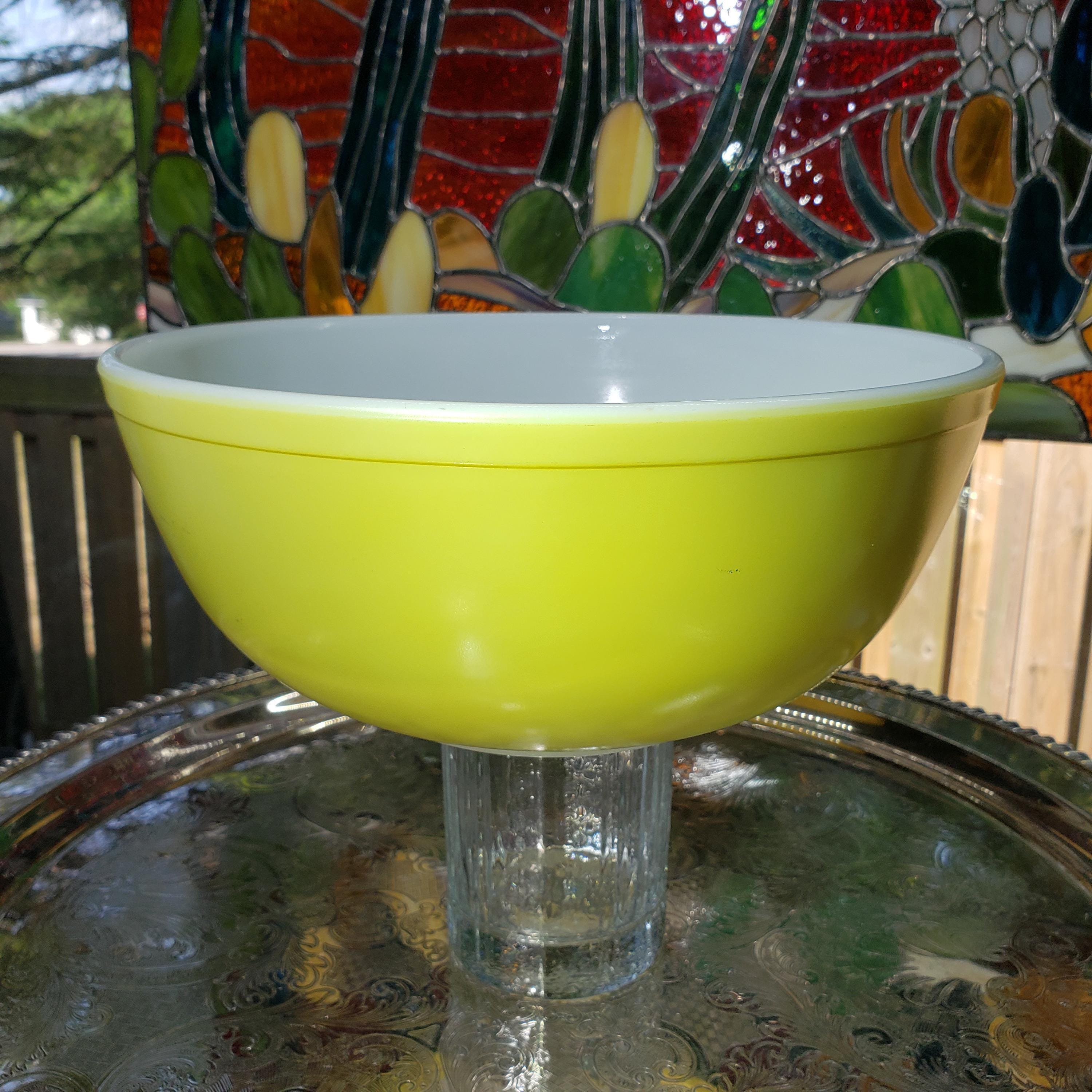 Vintage Pyrex 1940 Mixing Bowls - Etsy Vintage Pyrex 1940 Mixing Bowls - Etsy
