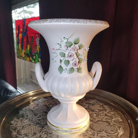 Vintage Japanese Pastel Floral Vase with Gold Trim Vintage Japanese Pastel Floral Vase with Gold Trim