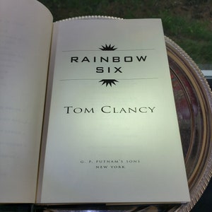 Vintage Tom Clancy Rainbow Six Hardcover First Edition - Copyright 1998, The Hunt For Red October image 7