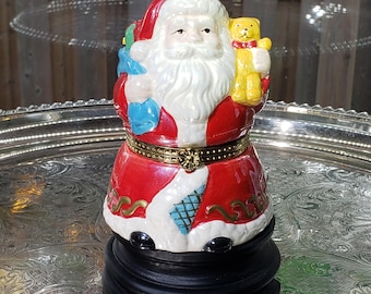 Mr. Christmas Santa Takes Requests Santa Playing Saxophone Works 3