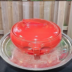 1930s Red Hall Pottery Tureen, Art Deco Style (Covered Casserole Dish)