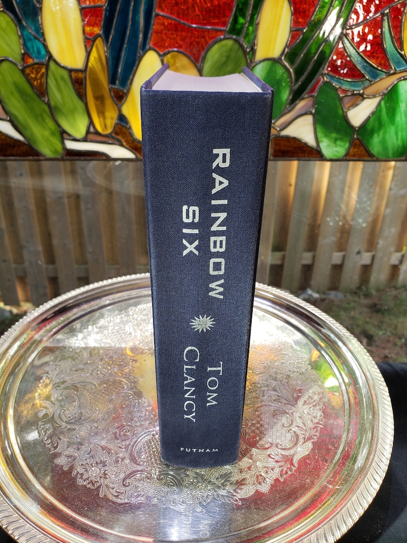 Vintage Tom Clancy Rainbow Six Hardcover First Edition - Copyright 1998, The Hunt For Red October image 10
