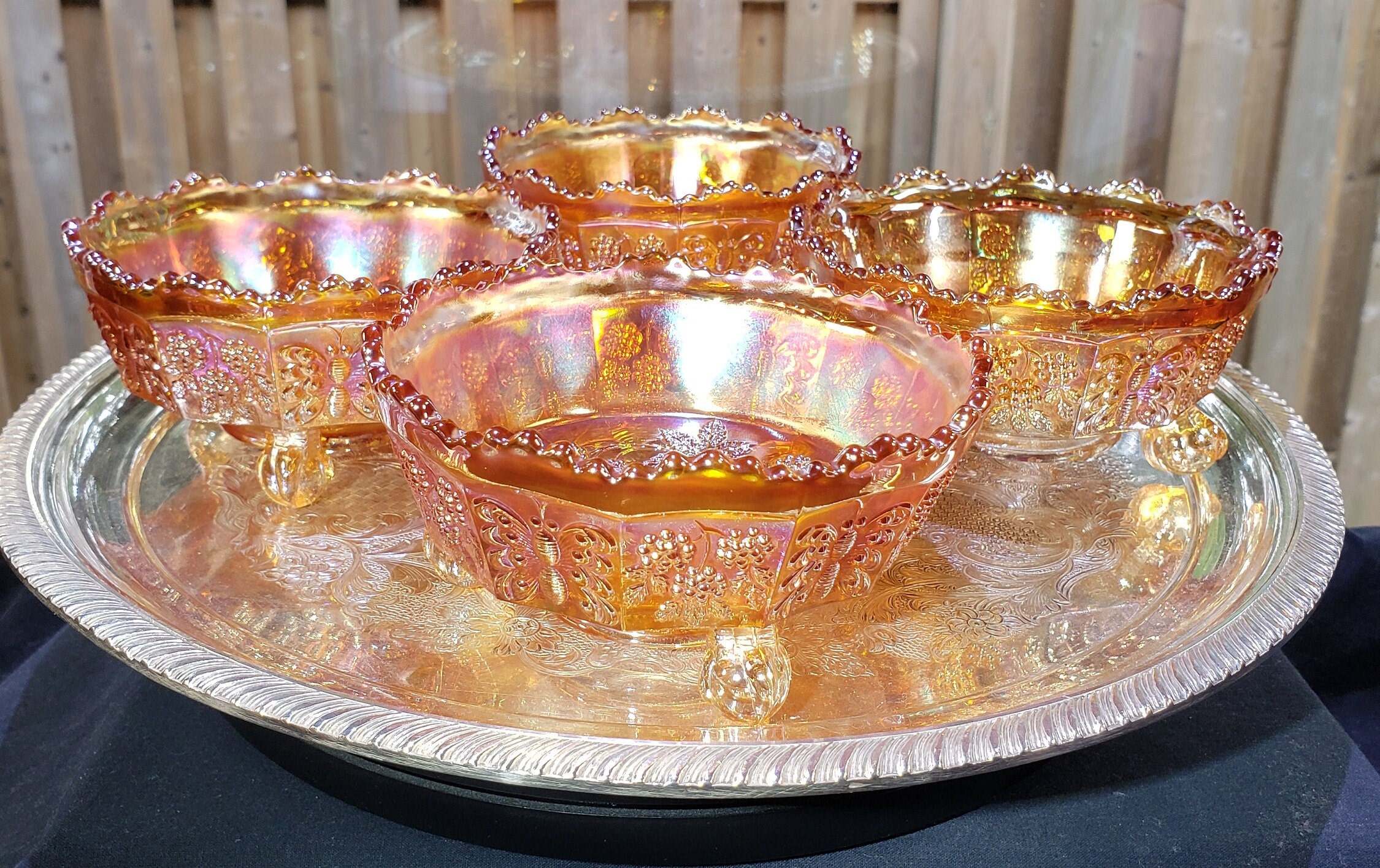 フェントン　カーニバルガラスのボンボンボウル　Butterfly アンティーク Antique Fenton Butterflies Marigold Carnival Glass Bon Bon