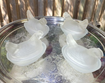 Frosted Glass Hen Figurines: Farmhouse Set of 4
