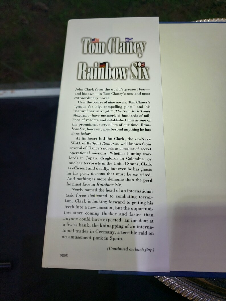 Vintage Tom Clancy Rainbow Six Hardcover First Edition - Copyright 1998, The Hunt For Red October image 5