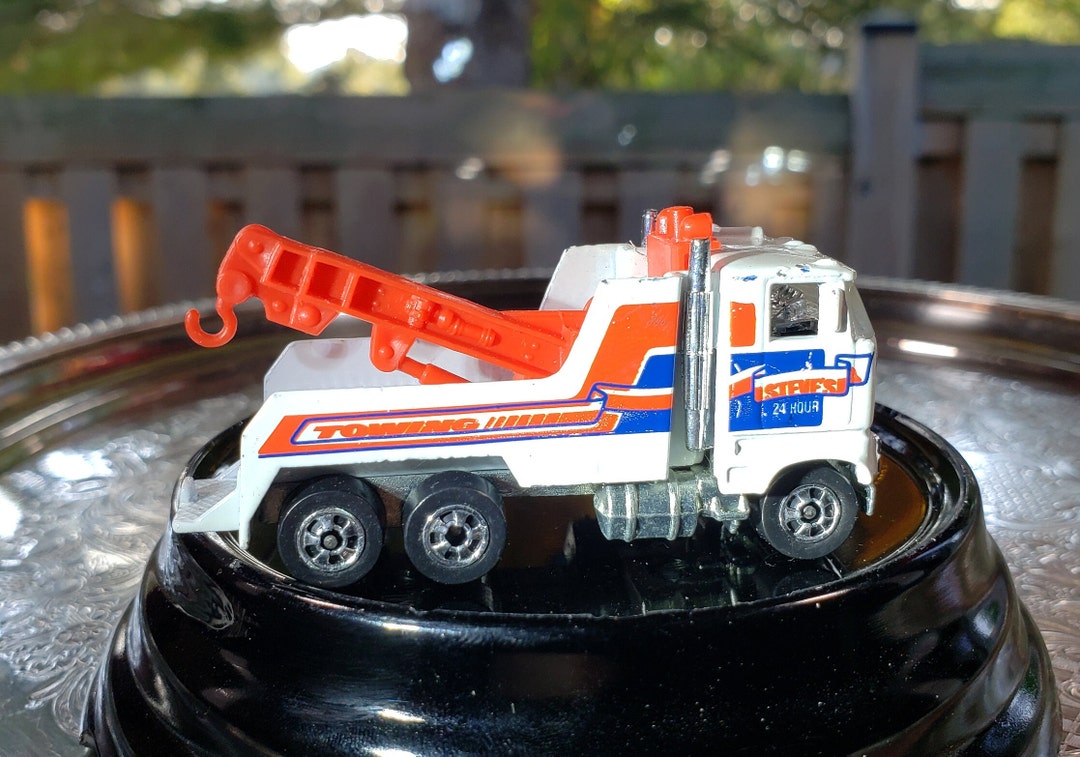 Vintage Hot Wheels 1981 Steve's Towing Workhorses Wrecker