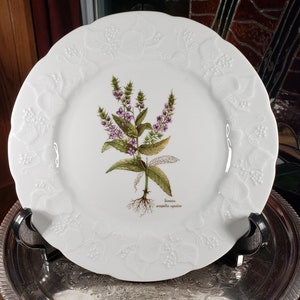 Purple Botanical Floral Plate, DANSK  Veronica Wall Decor Plate 9 3|4 - Nice Design !
