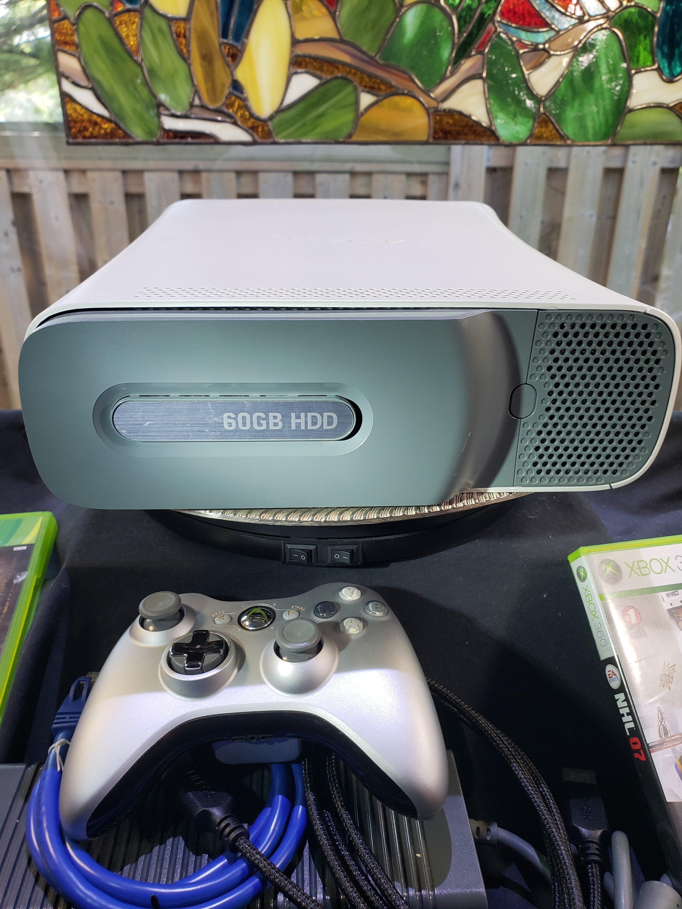 XBox360　60G Amazon.com: Microsoft Xbox 360 Game System HDMI Console 60GB