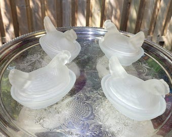 Frosted Glass Hen on Nest Figurines - Vintage Farmhouse Decor (Set of 4)