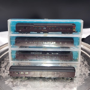 Vintage Rivarossi Passenger Cars, 9576, 9577, 9578, 9579 Canadian Pacific  - Set Of 4  - CP Rail, N Scale Train Cars, Free Shipping