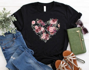 Rose Heart Shirt, Red Roses T-Shirt, Womens Floral Clothing, Vintage Garden Apparel, Gardening Tshirt, Love Shirt for Women, Pink Flower Tee