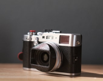 Squarehood for Fujinon XF 23mm F2 / XF 35mm F2 - Black Our Silver