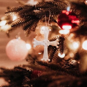 6 Ornaments - Cross
