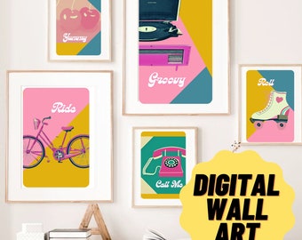 Puede incluir: Conjunto de cinco impresiones digitales de arte de pared con ilustraciones y texto retro. Las impresiones incluyen una bicicleta rosa con la palabra "Ride", un teléfono de disco rosa con el texto "Call Me", un tocadiscos rosa con el texto "Groovy", un par de patines de ruedas rosas con el texto "Roll", y dos cerezas con el texto "Yummy".