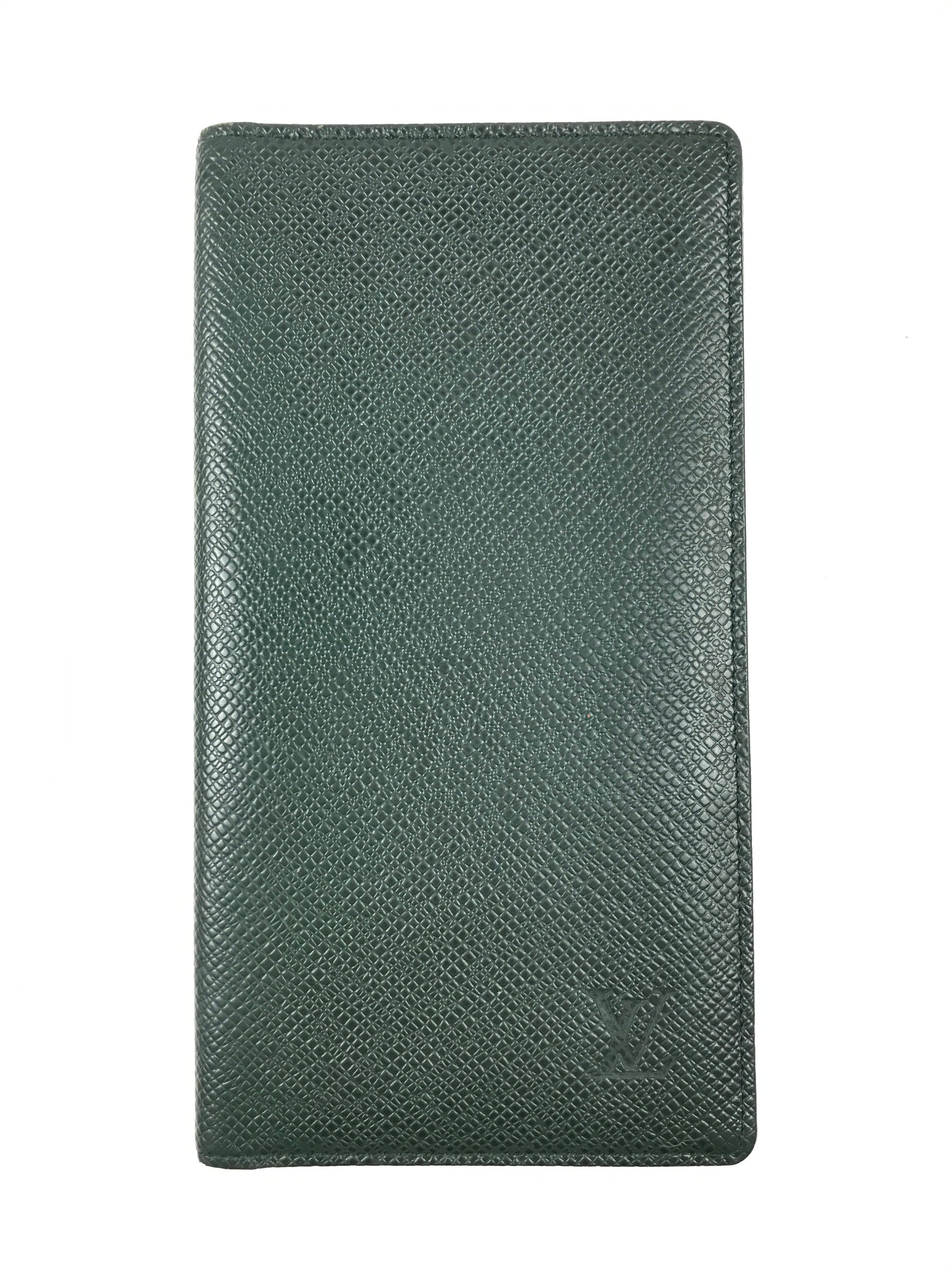 LOUIS VUITTON Black Taiga Leather Checkbook Wallet