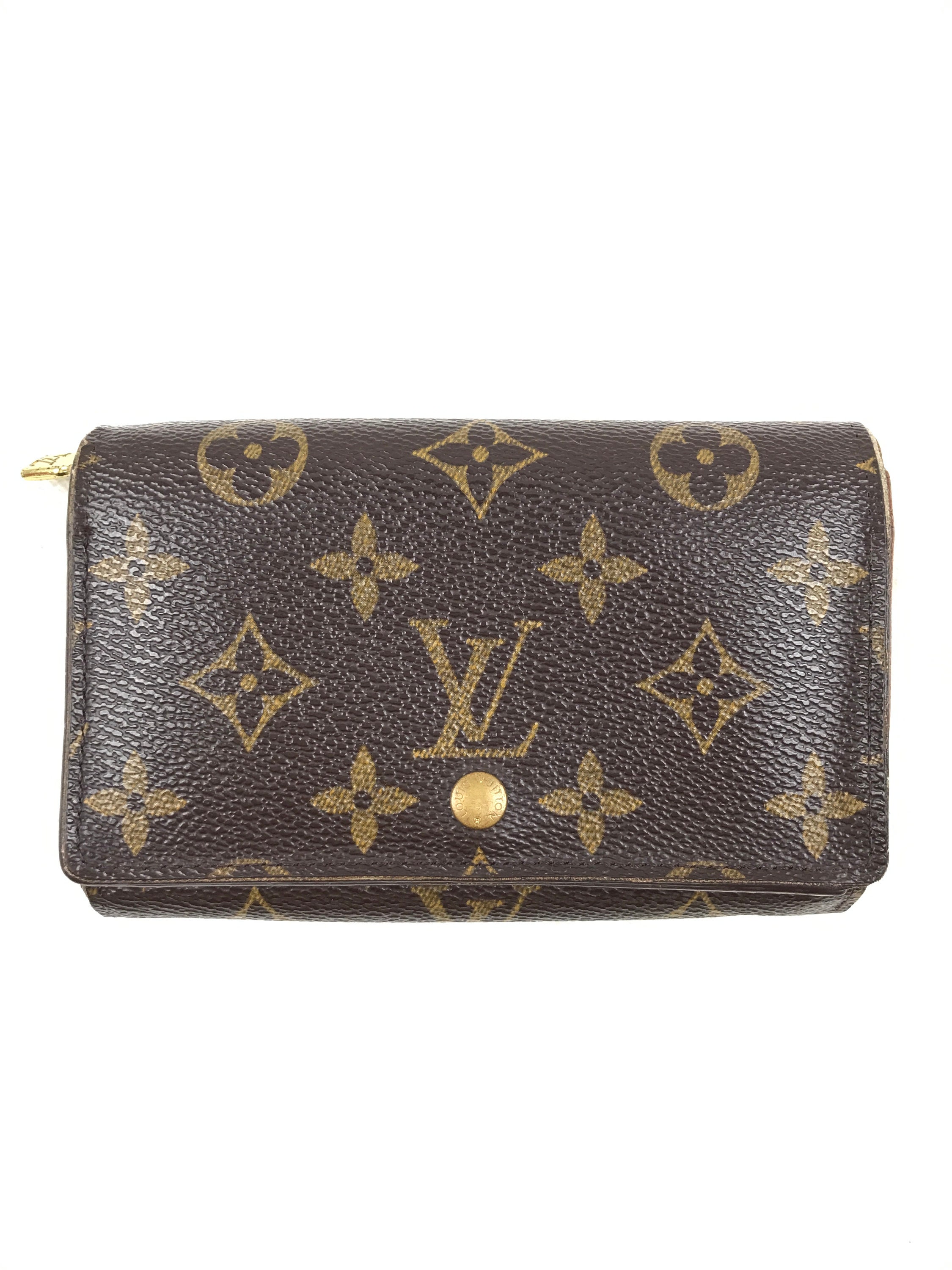 Louis Vuitton Monogram Pochette Passport Trifold Case Wallet - A