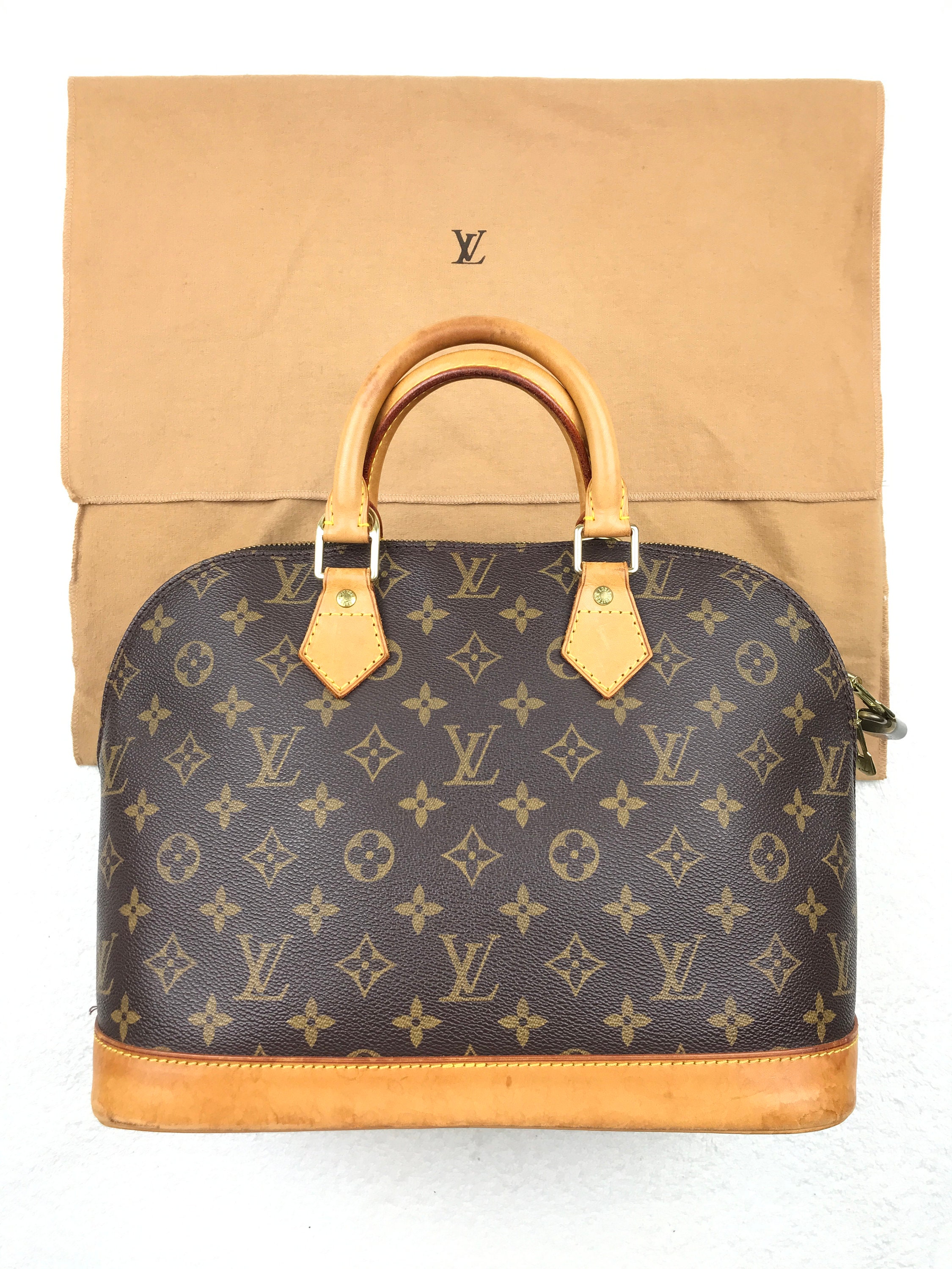 Which would you pick Buci or Alma? : r/Louisvuitton